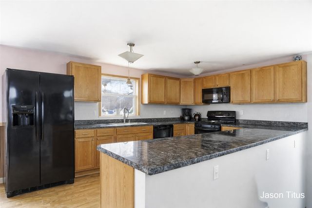 411 Hill Street, Ionia, MI 48846