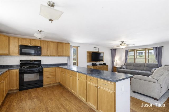 411 Hill Street, Ionia, MI 48846