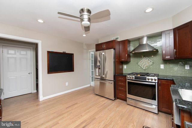 21 FOUNTAIN CT, Cherry Hill, NJ 08034