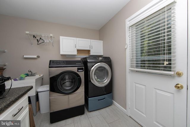 21 FOUNTAIN CT, Cherry Hill, NJ 08034