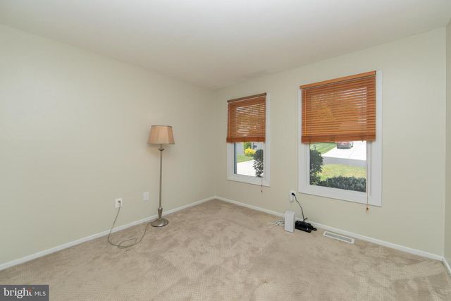 21 FOUNTAIN CT, Cherry Hill, NJ 08034