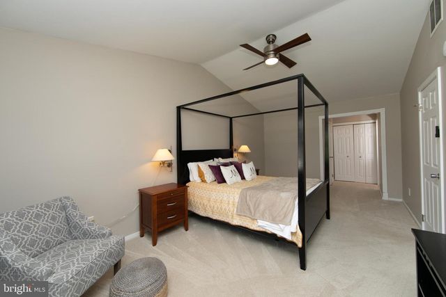 21 FOUNTAIN CT, Cherry Hill, NJ 08034