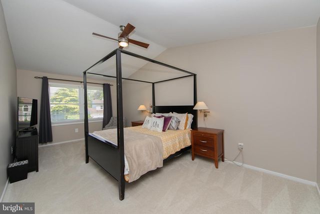 21 FOUNTAIN CT, Cherry Hill, NJ 08034