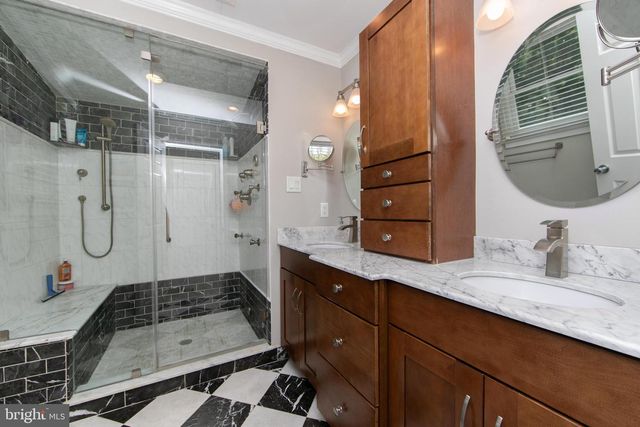 21 FOUNTAIN CT, Cherry Hill, NJ 08034
