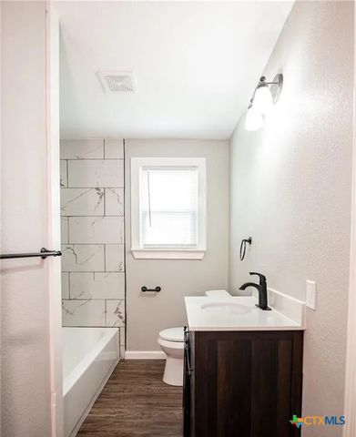 2003 Woodlawn Street front, Victoria, TX 77901