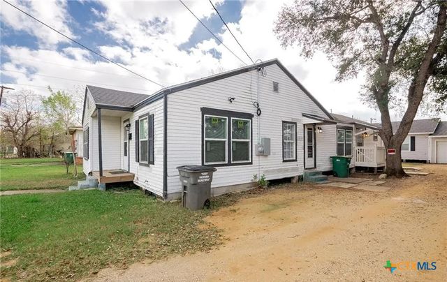 2003 Woodlawn Street front, Victoria, TX 77901