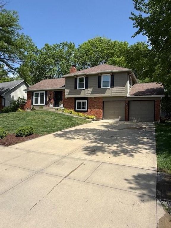 9715 Craig Street, Overland Park, KS 66212
