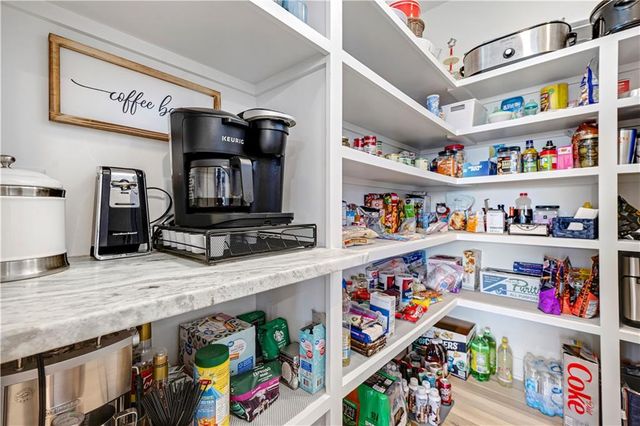 1433 Woodland Road, Greenwood, MO 64034