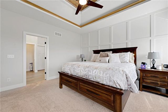 1433 Woodland Road, Greenwood, MO 64034