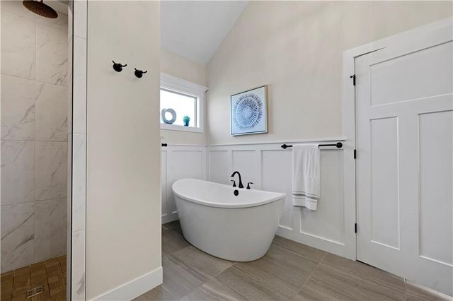 1433 Woodland Road, Greenwood, MO 64034