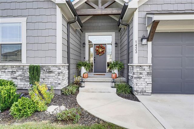 1433 Woodland Road, Greenwood, MO 64034