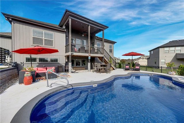 1433 Woodland Road, Greenwood, MO 64034