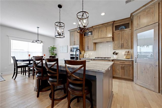 1433 Woodland Road, Greenwood, MO 64034