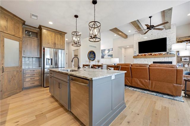 1433 Woodland Road, Greenwood, MO 64034