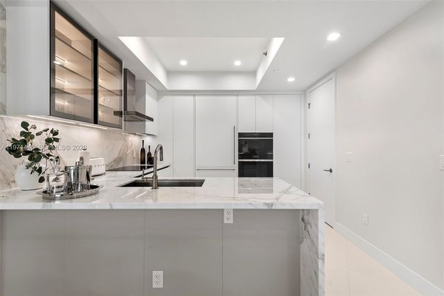 16001 Collins Ave 803, Sunny Isles Beach, FL 33160