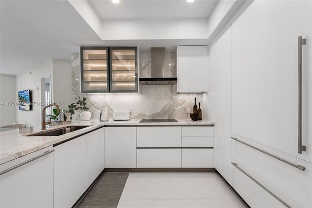 16001 Collins Ave 803, Sunny Isles Beach, FL 33160