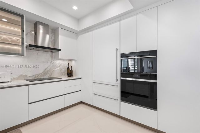 16001 Collins Ave 803, Sunny Isles Beach, FL 33160