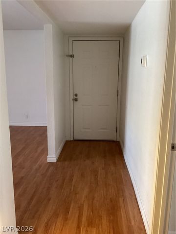 5404 River Glen Drive 361, Las Vegas, NV 89103