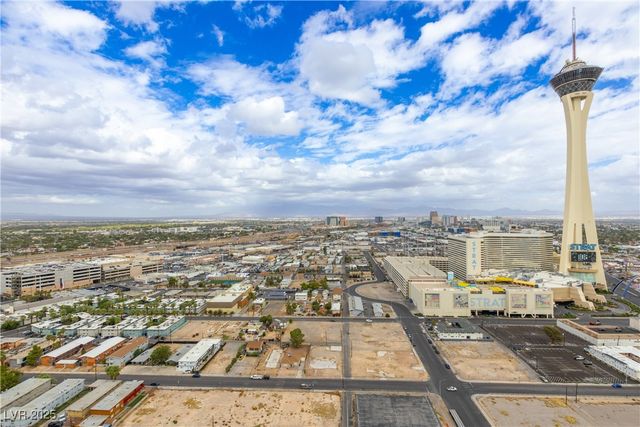 200 West Sahara Avenue 3011, Las Vegas, NV 89102