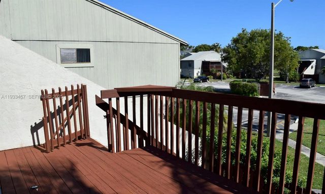 31 Crossings Cir G, Boynton Beach, FL 33435