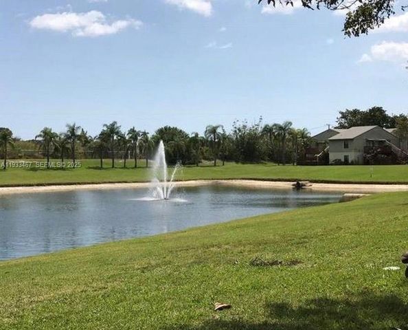 31 Crossings Cir G, Boynton Beach, FL 33435