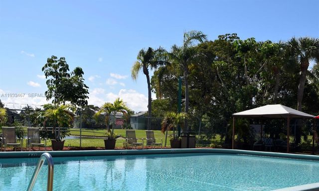 31 Crossings Cir G, Boynton Beach, FL 33435