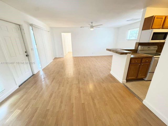 31 Crossings Cir G, Boynton Beach, FL 33435