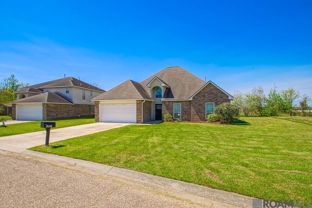 5345 Faulkner Dr, Darrow, LA 70725