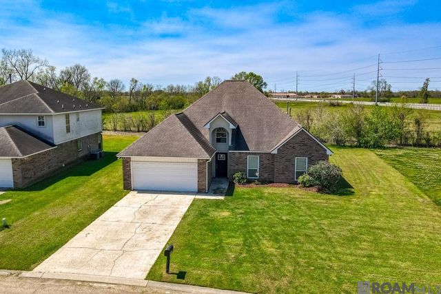5345 Faulkner Dr, Darrow, LA 70725