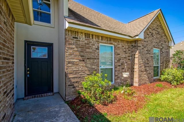 5345 Faulkner Dr, Darrow, LA 70725