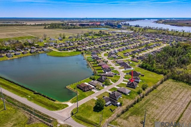 5345 Faulkner Dr, Darrow, LA 70725