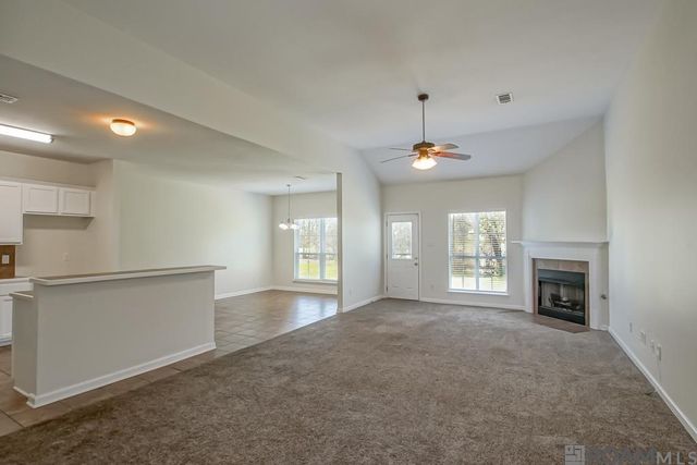 5345 Faulkner Dr, Darrow, LA 70725