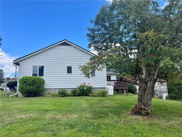 7 Juliand Street, Bainbridge, NY 13733