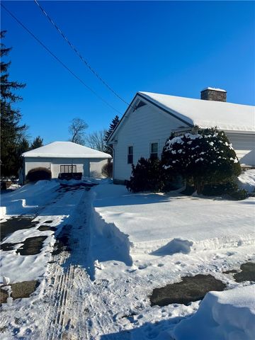 7 Juliand Street, Bainbridge, NY 13733