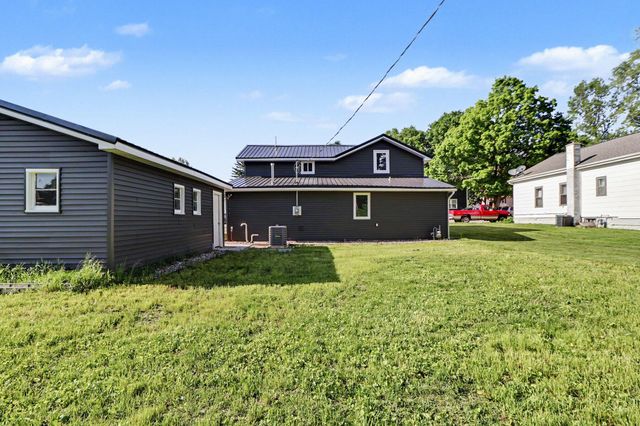 153 W Jefferson Street, Westville, IN 46391