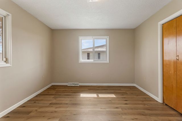 607 S Glover Avenue, Urbana, IL 61802