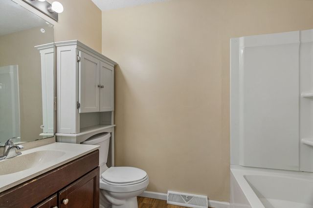 607 S Glover Avenue, Urbana, IL 61802