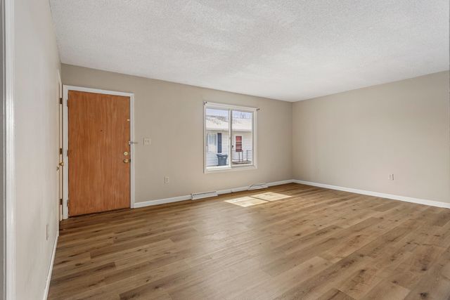 607 S Glover Avenue, Urbana, IL 61802