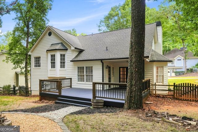 657 Wedgewood Drive, Woodstock, GA 30189