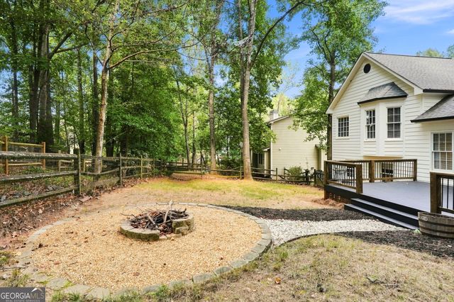 657 Wedgewood Drive, Woodstock, GA 30189