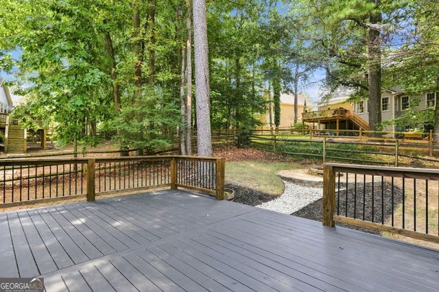 657 Wedgewood Drive, Woodstock, GA 30189