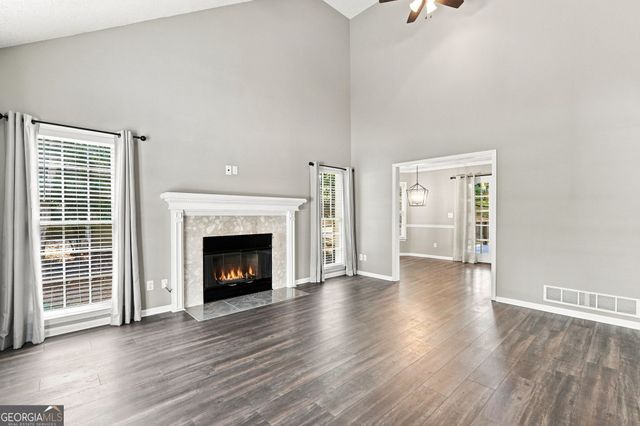 657 Wedgewood Drive, Woodstock, GA 30189