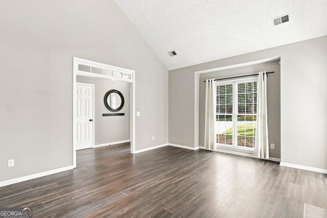 657 Wedgewood Drive, Woodstock, GA 30189