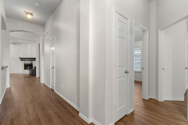 4844 Summer Oaks Lane, Fort Worth, TX 76123