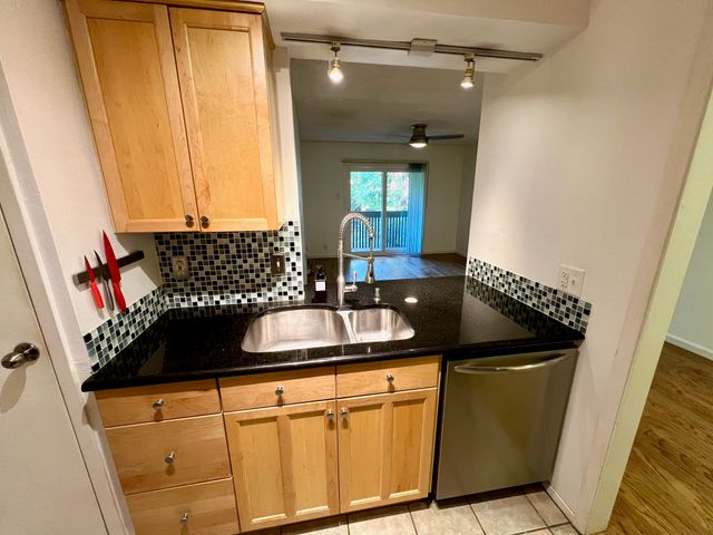 4845 Cedar Springs Road 368, Dallas, TX 75219