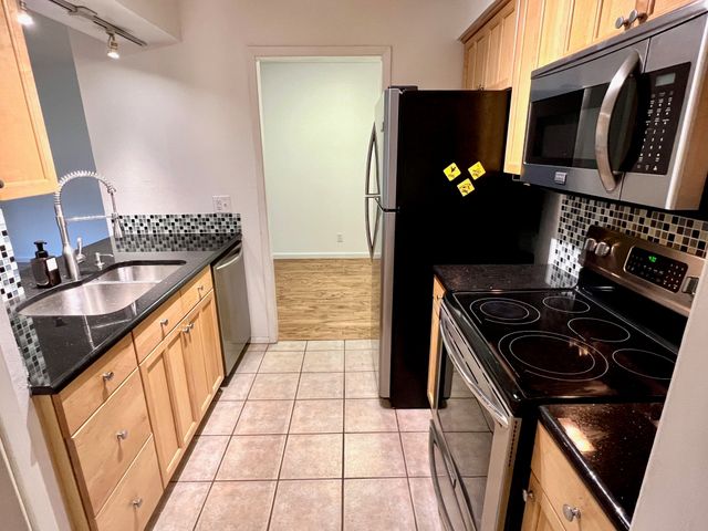 4845 Cedar Springs Road 368, Dallas, TX 75219