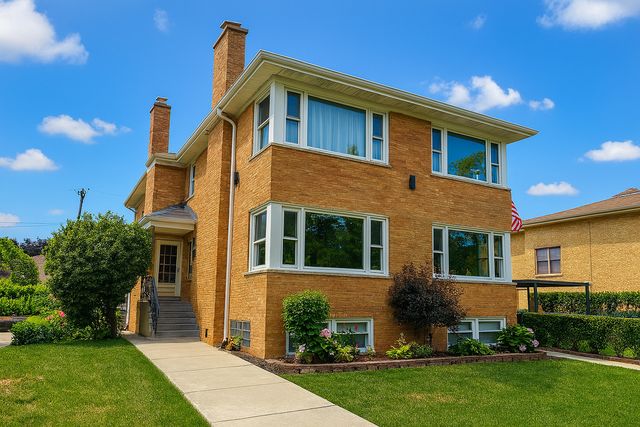 7935 Karlov Avenue A, Skokie, IL 60076