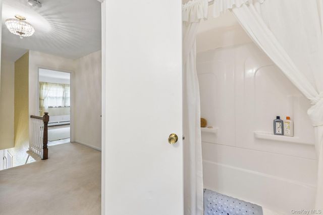 7 Diana Hill, Huntington, NY 11743