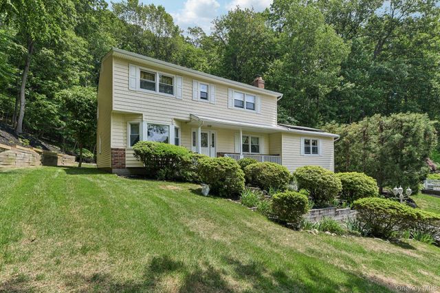 7 Diana Hill, Huntington, NY 11743