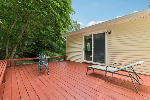 7 Diana Hill, Huntington, NY 11743